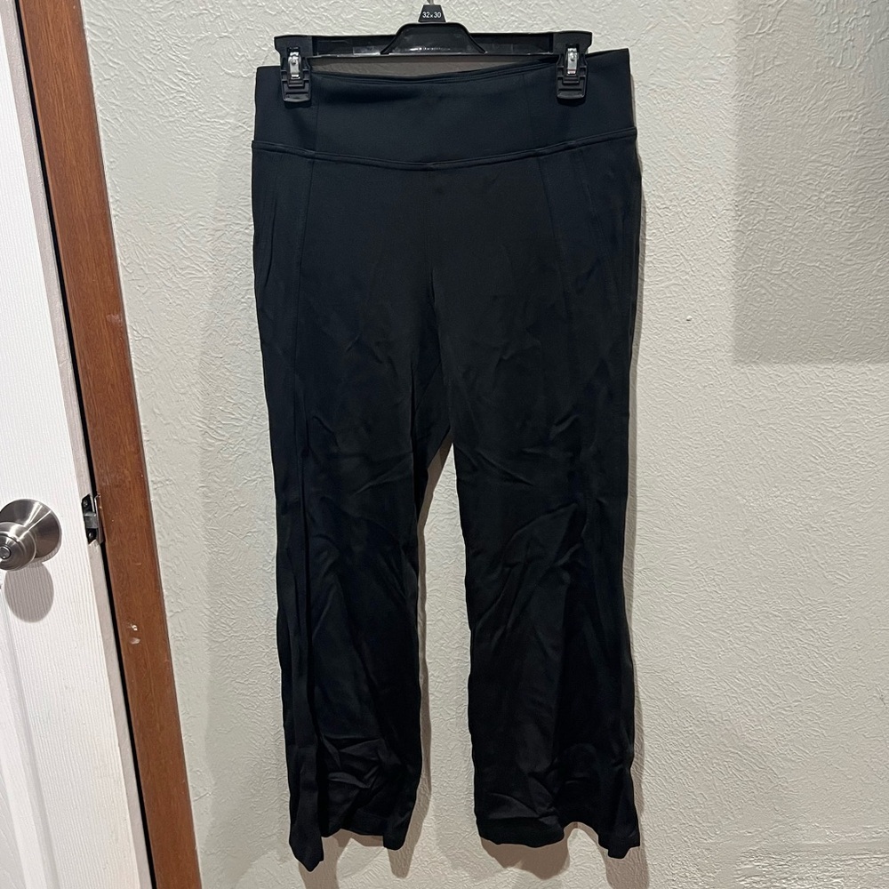 Athleta Black Activewear Flared Pants Could Even Be Trousers EUC Stretchy Comfy